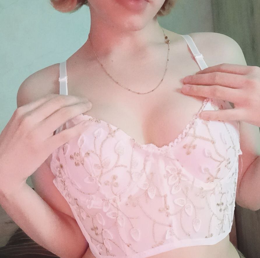XXX Porn Photo of Nude PinkiAura 2