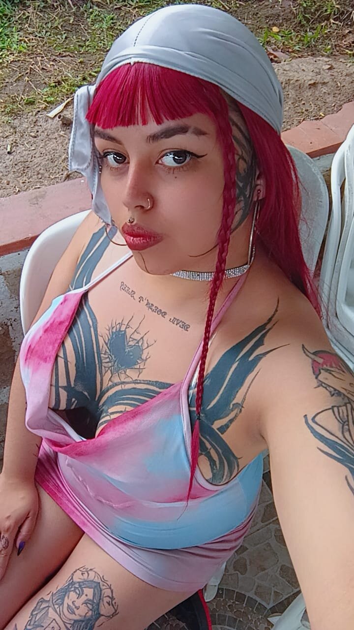 XXX Porn Photo of Nude malboro_01 8