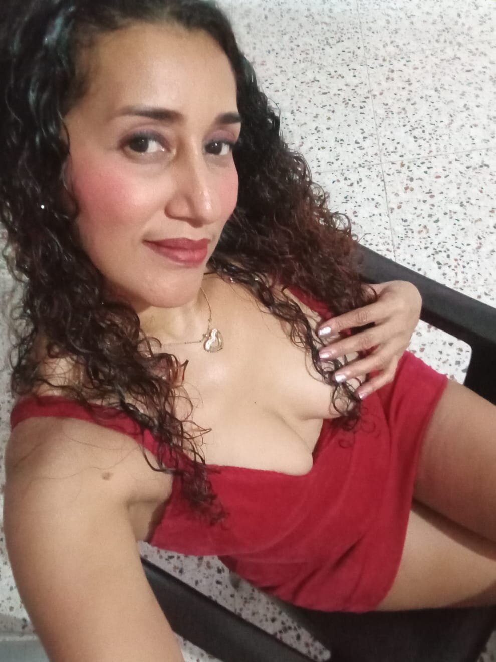 XXX Porn Photo of Nude latinabueno41 24