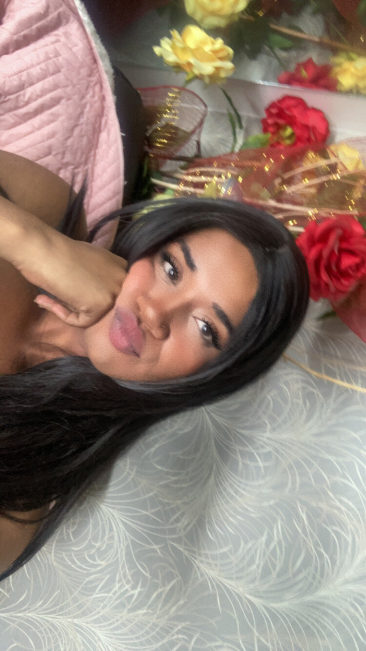 XXX Porn Photo of Nude horny_bri_ 21