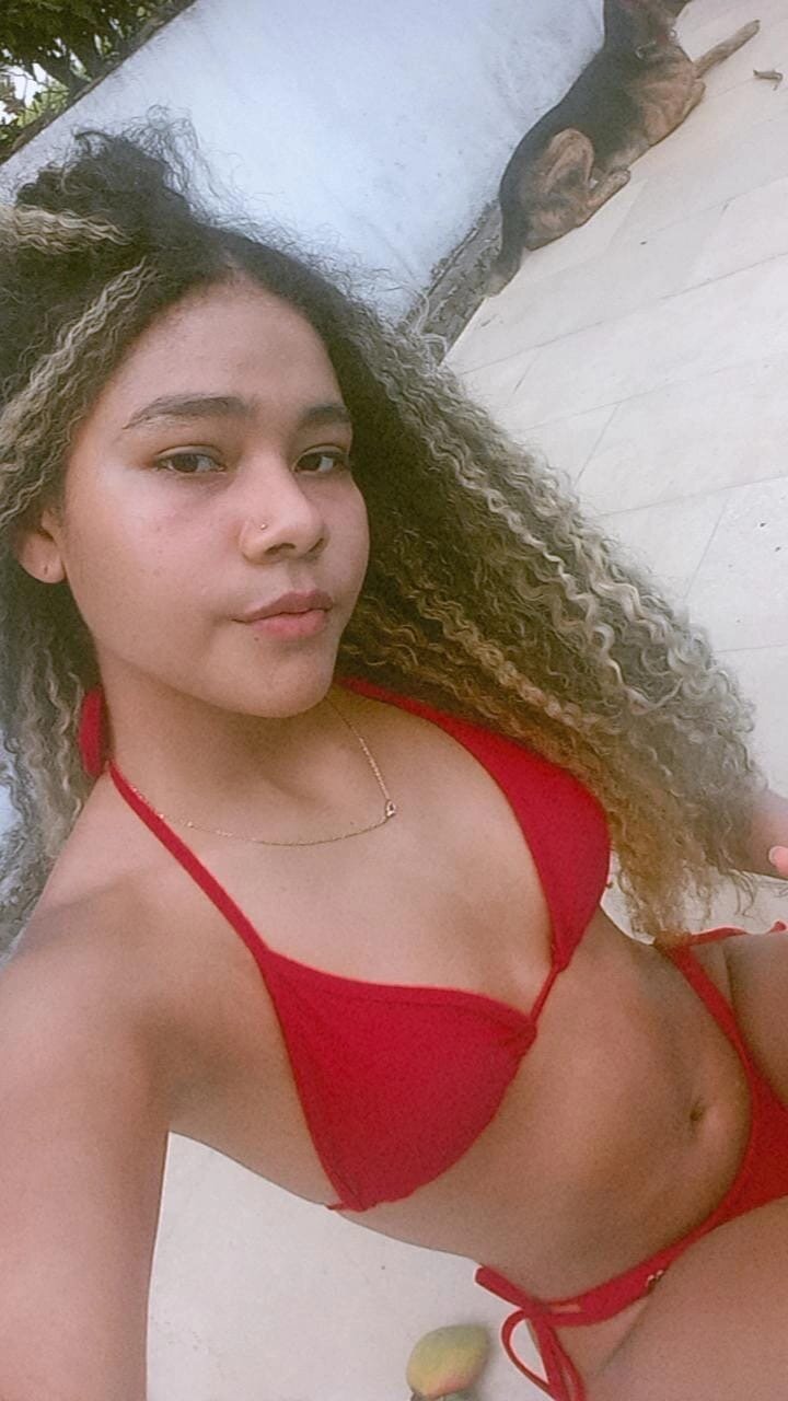 XXX Porn Photo of Nude zendayavg 3