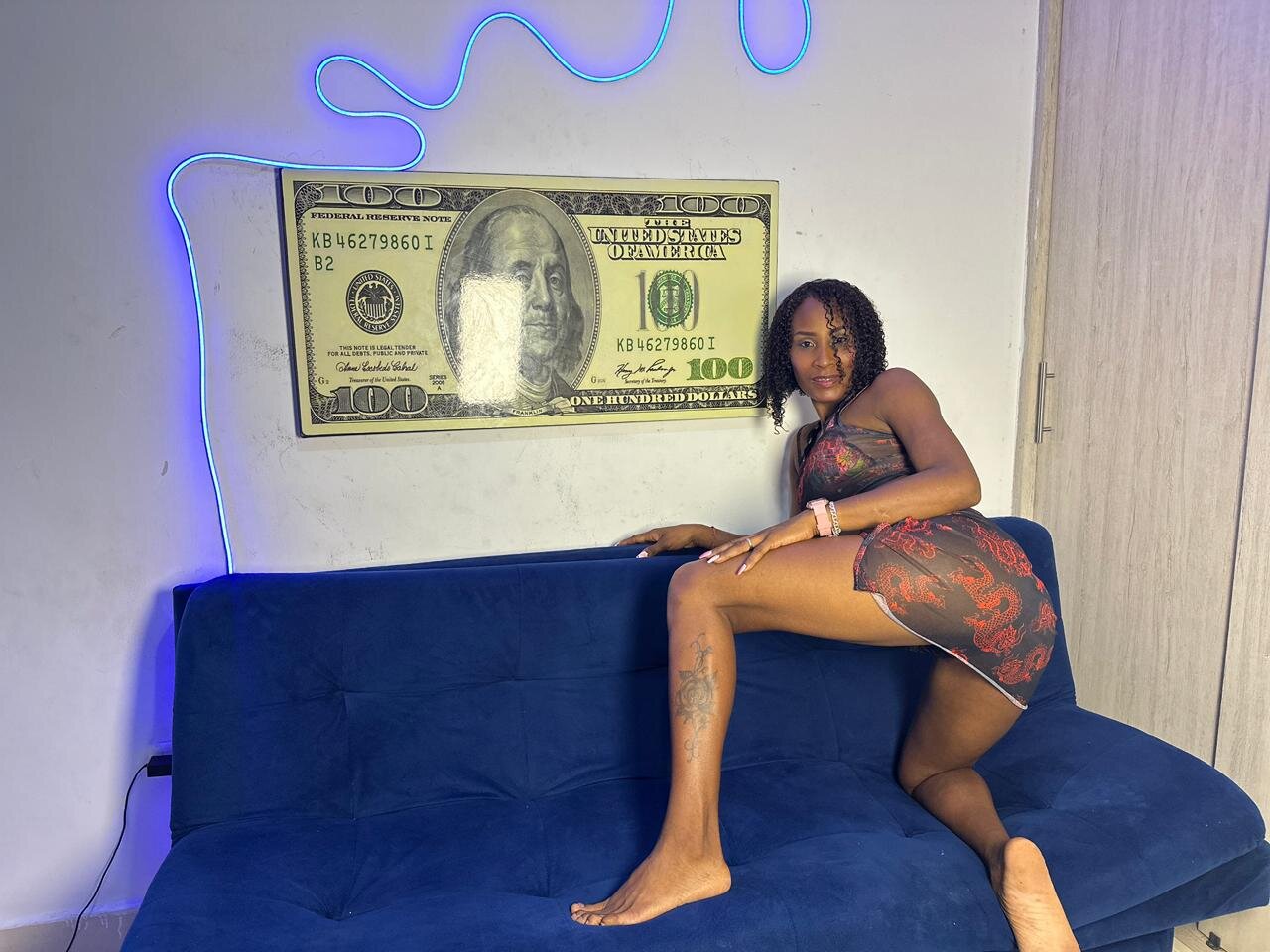 XXX Porn Photo of Nude valeria_huston 19