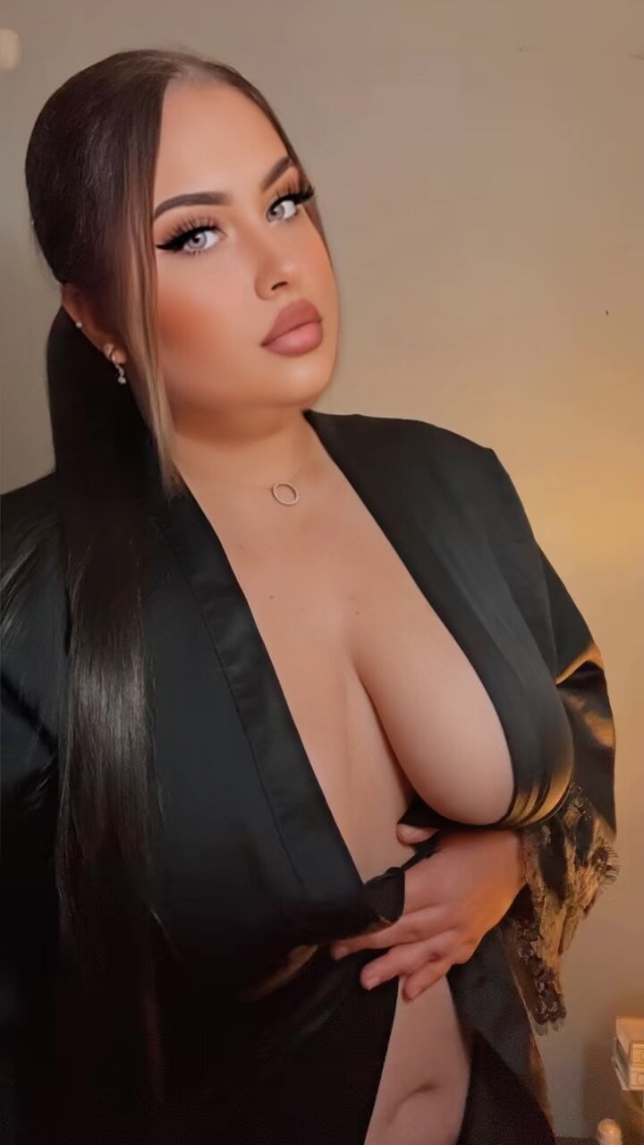 XXX Porn Photo of Nude sexychloe93 13
