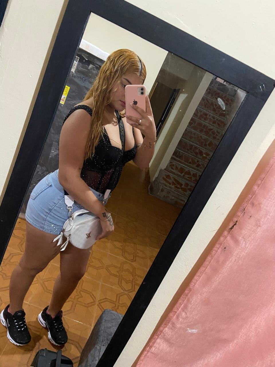 XXX Porn Photo of Nude emi_savach 9