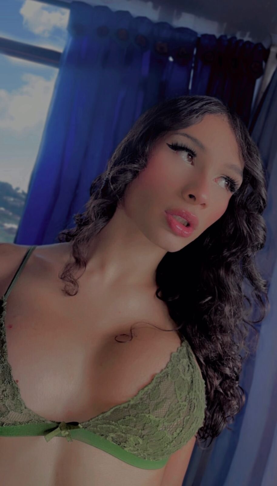 XXX Porn Photo of Nude AmberOnassis 16
