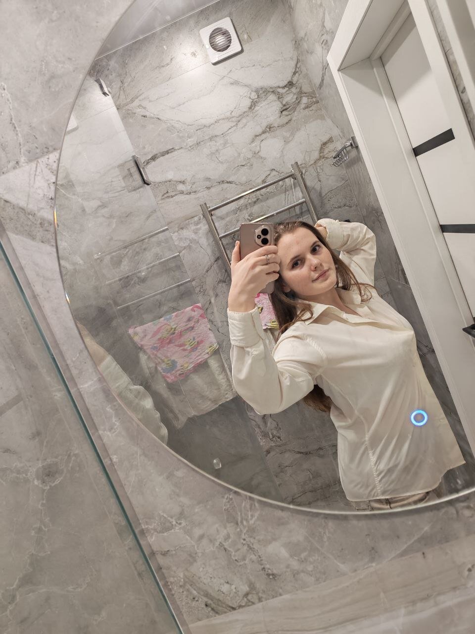 XXX Porn Photo of Nude LuannaPetru 4