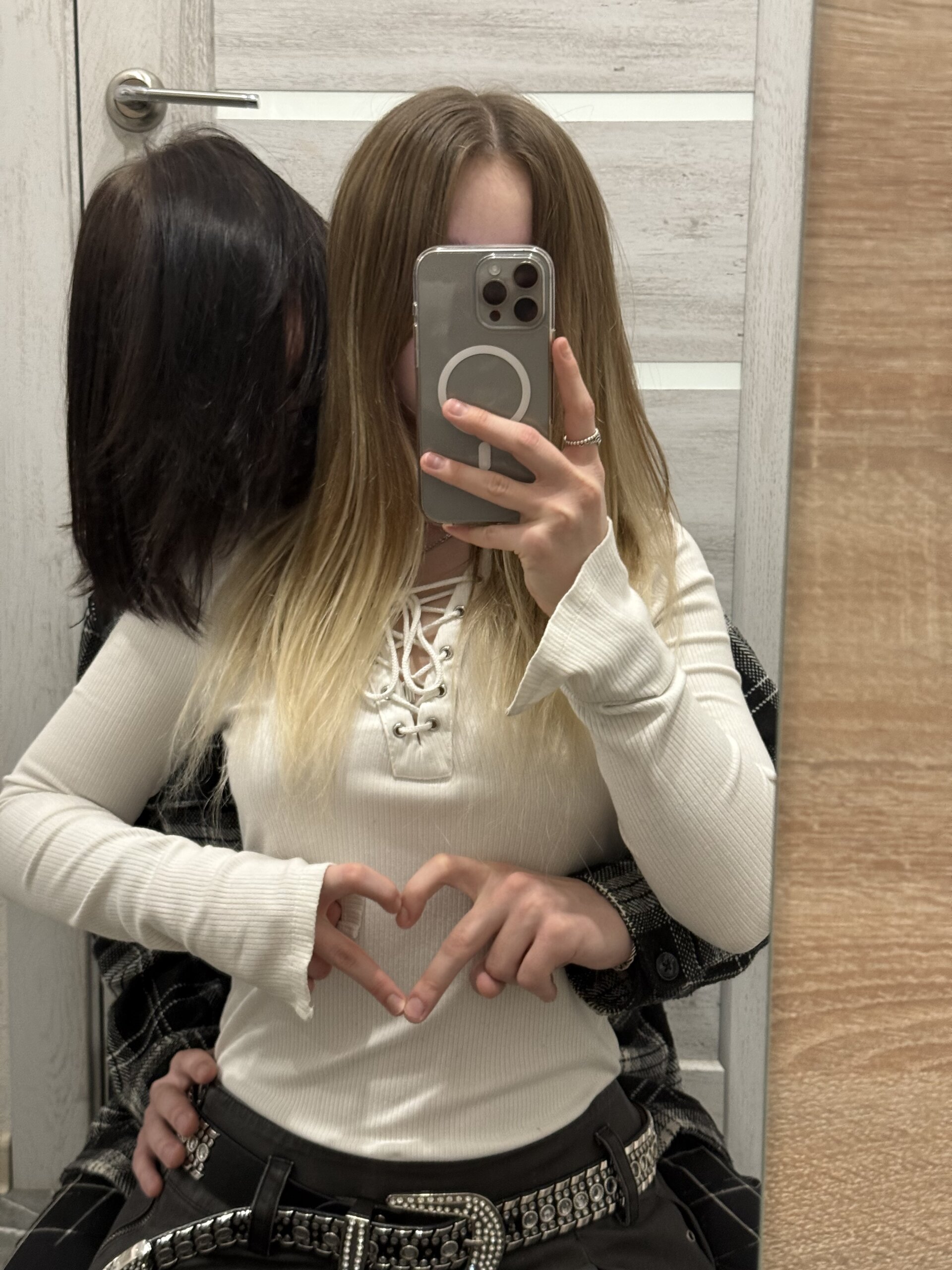 XXX Porn Photo of Nude emo_couple 7