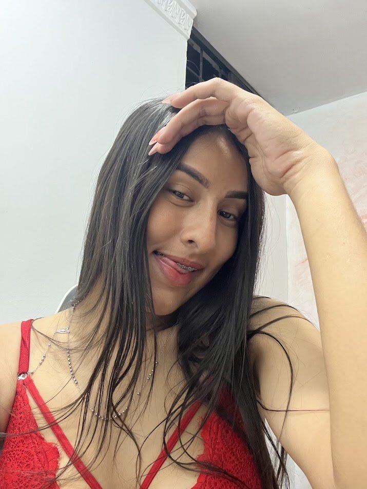 XXX Porn Photo of Nude sofixskinny23 7