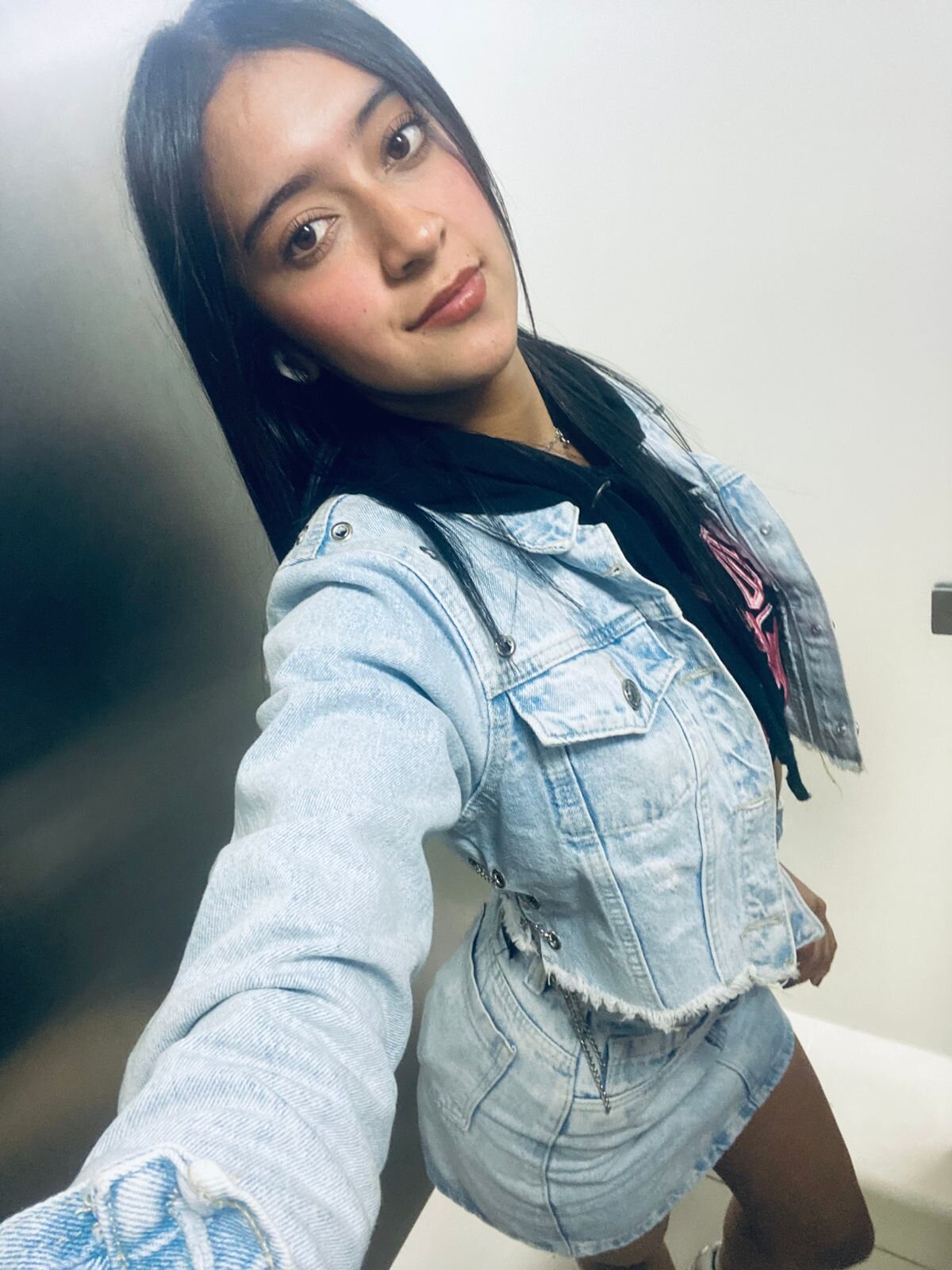 XXX Porn Photo of Nude Dahyan_ch 5