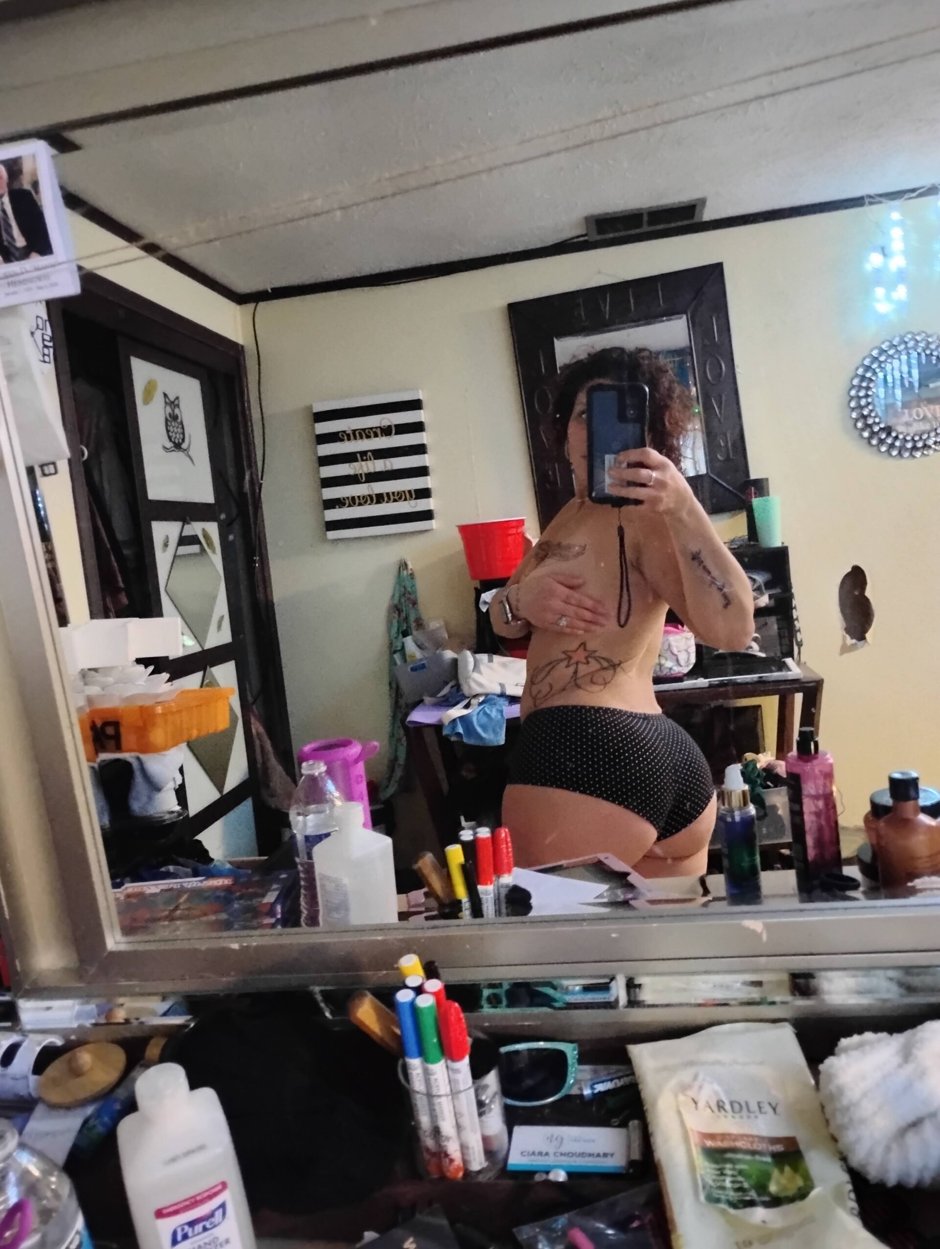 XXX Porn Photo of Nude Roadie0187 18