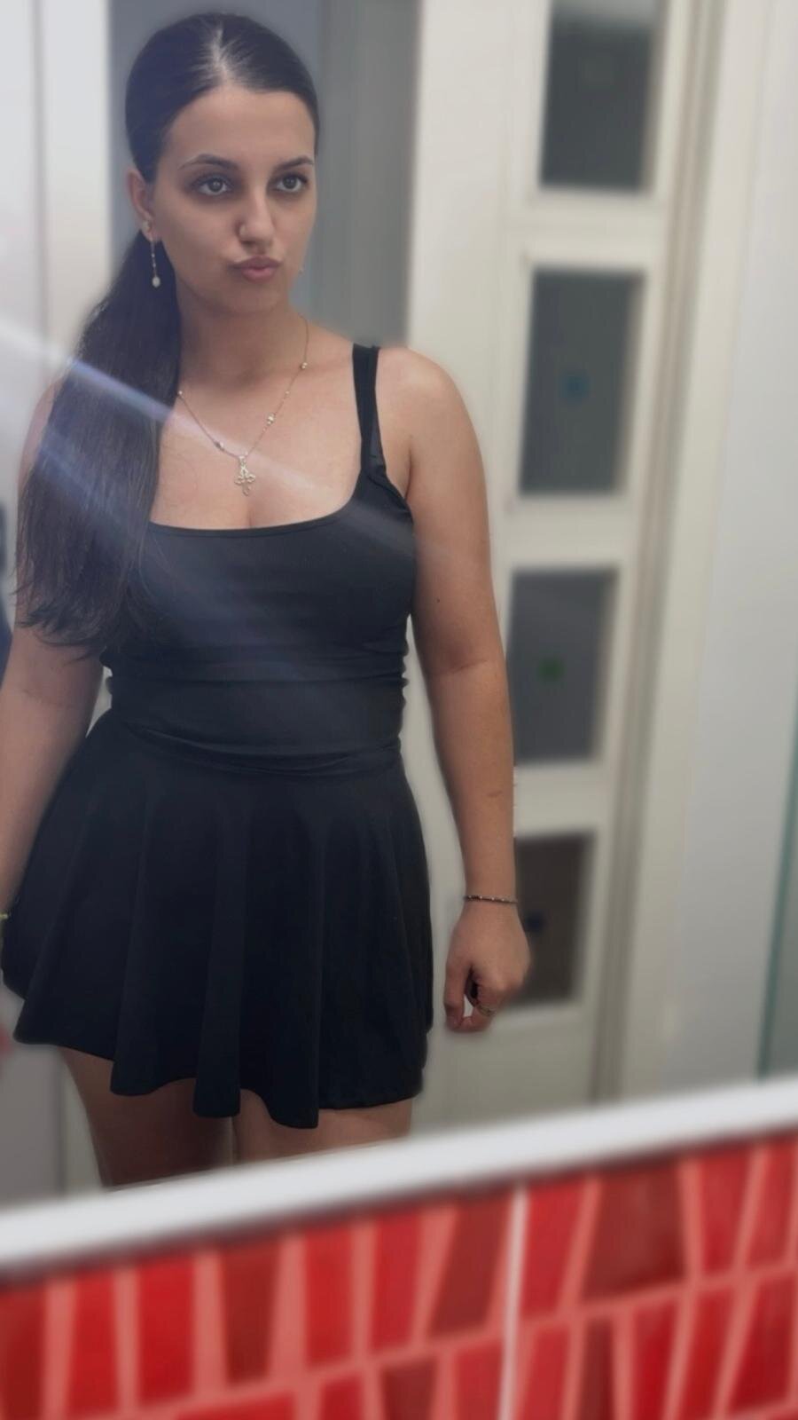 XXX Porn Photo of Nude Mia_MillerrX 1
