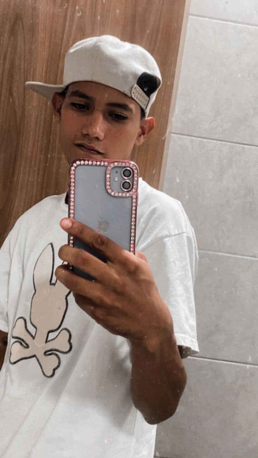 XXX Porn Photo of Nude Toy_boy777 2