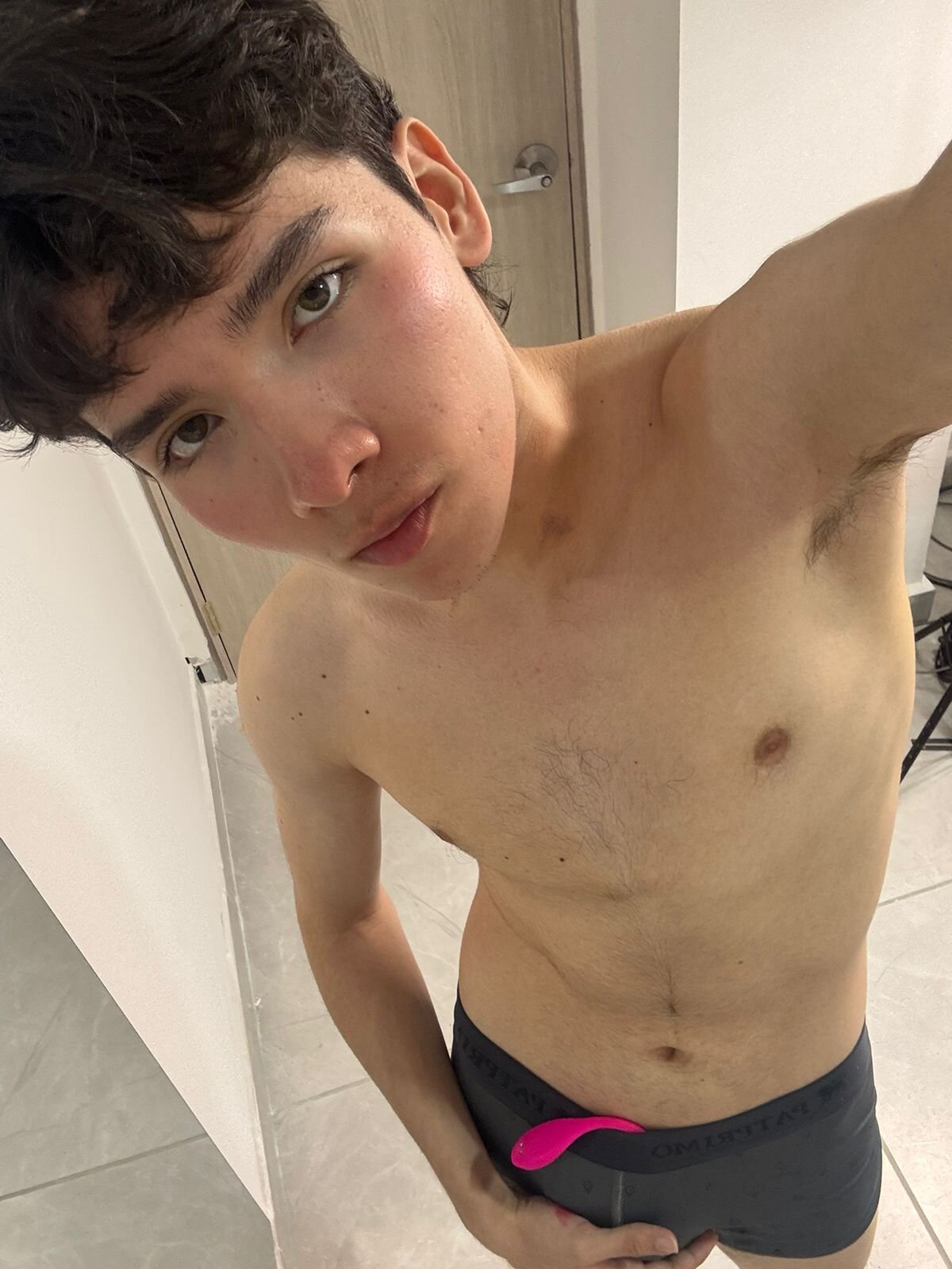 XXX Porn Photo of Nude lucaaray 4