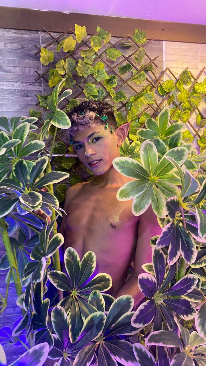 XXX Porn Photo of Nude twink_royale18 6