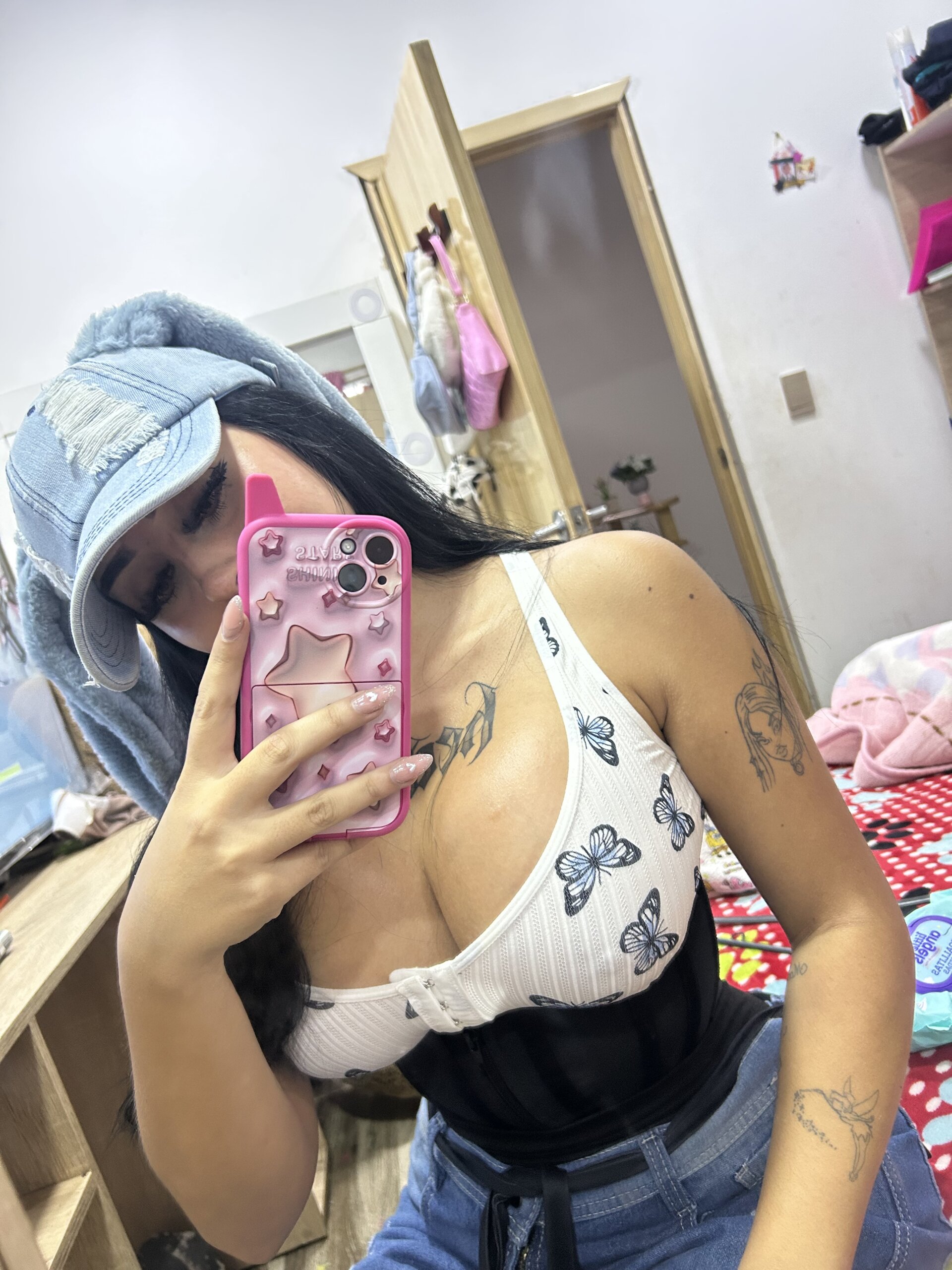 XXX Porn Photo of Nude Girl_milk7 30