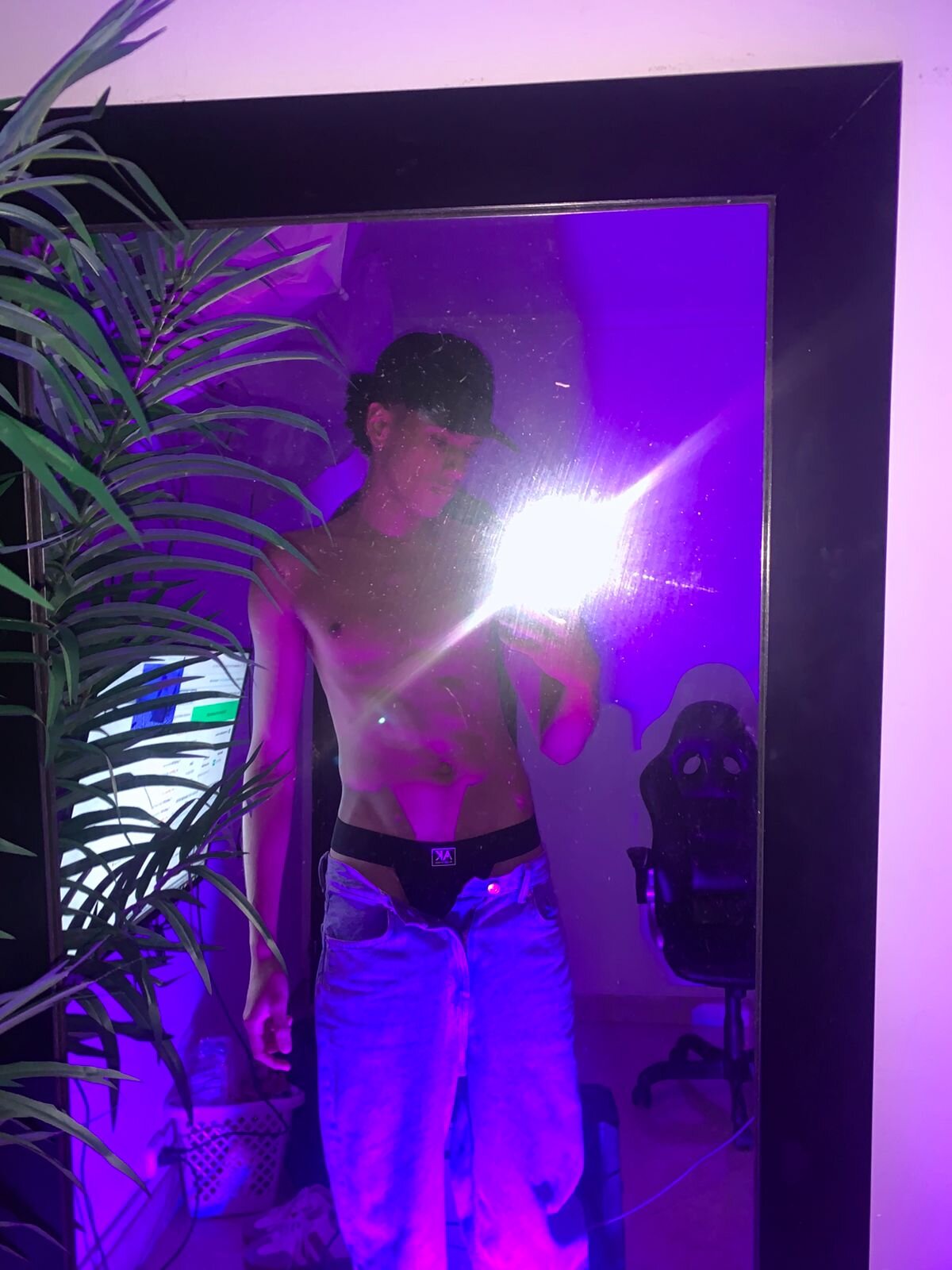 XXX Porn Photo of Nude wes_gibbings 8