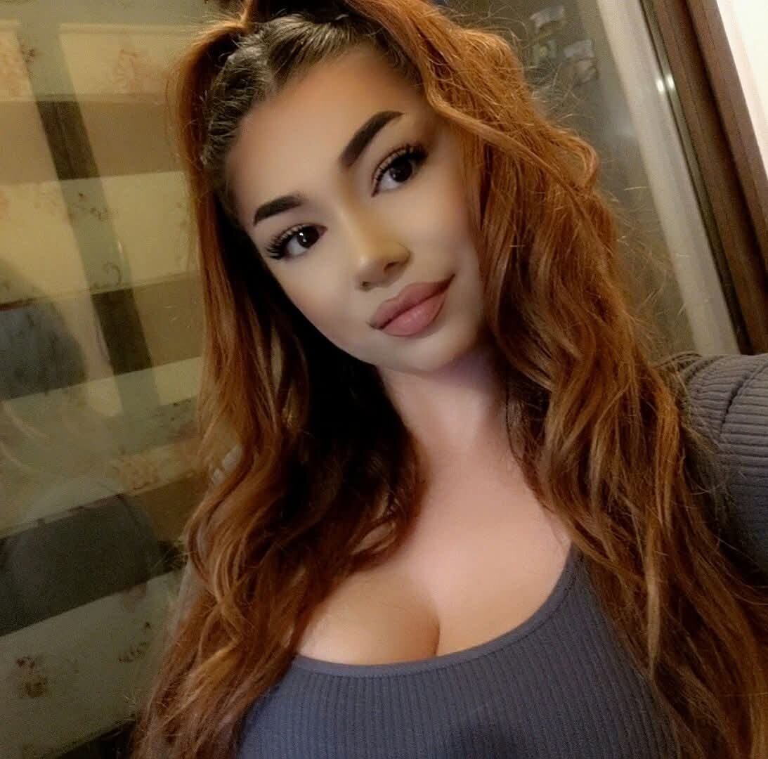 XXX Porn Photo of Nude EllaXBella 2