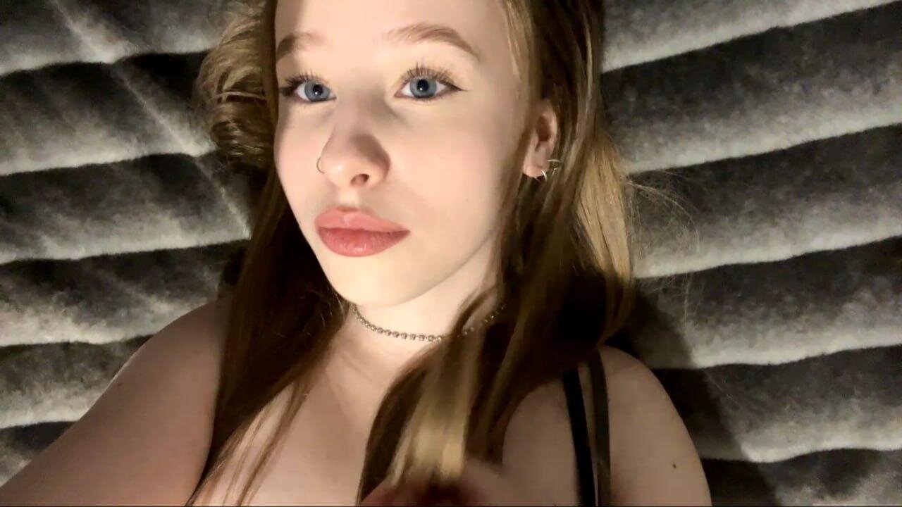 XXX Porn Photo of Nude KareyGoodroe 8