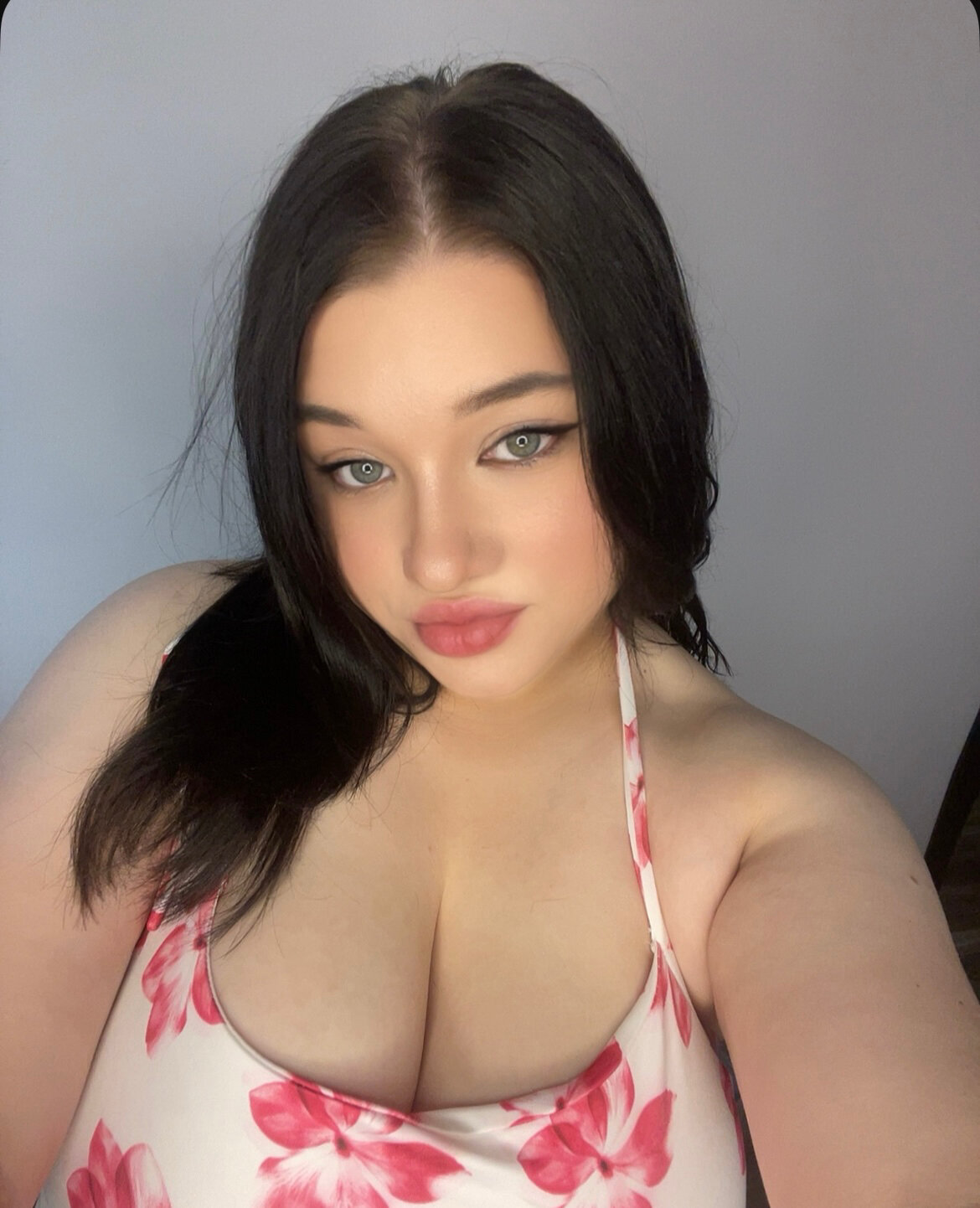XXX Porn Photo of Nude BiggieBoobies 8