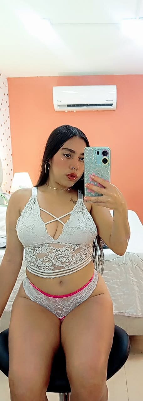 XXX Porn Photo of Nude GabiBraun 1