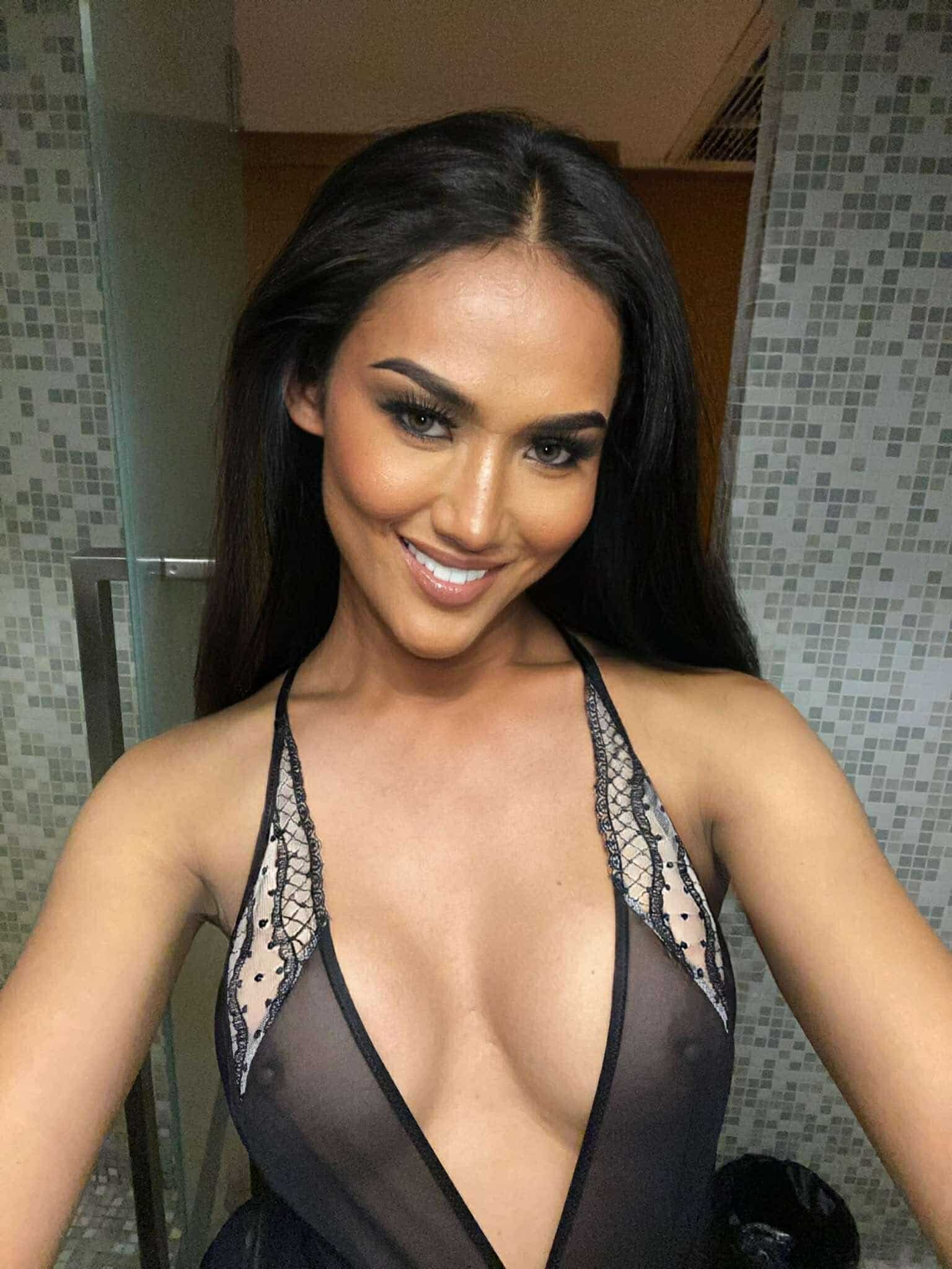 XXX Porn Photo of Nude tanGINAmoe 9