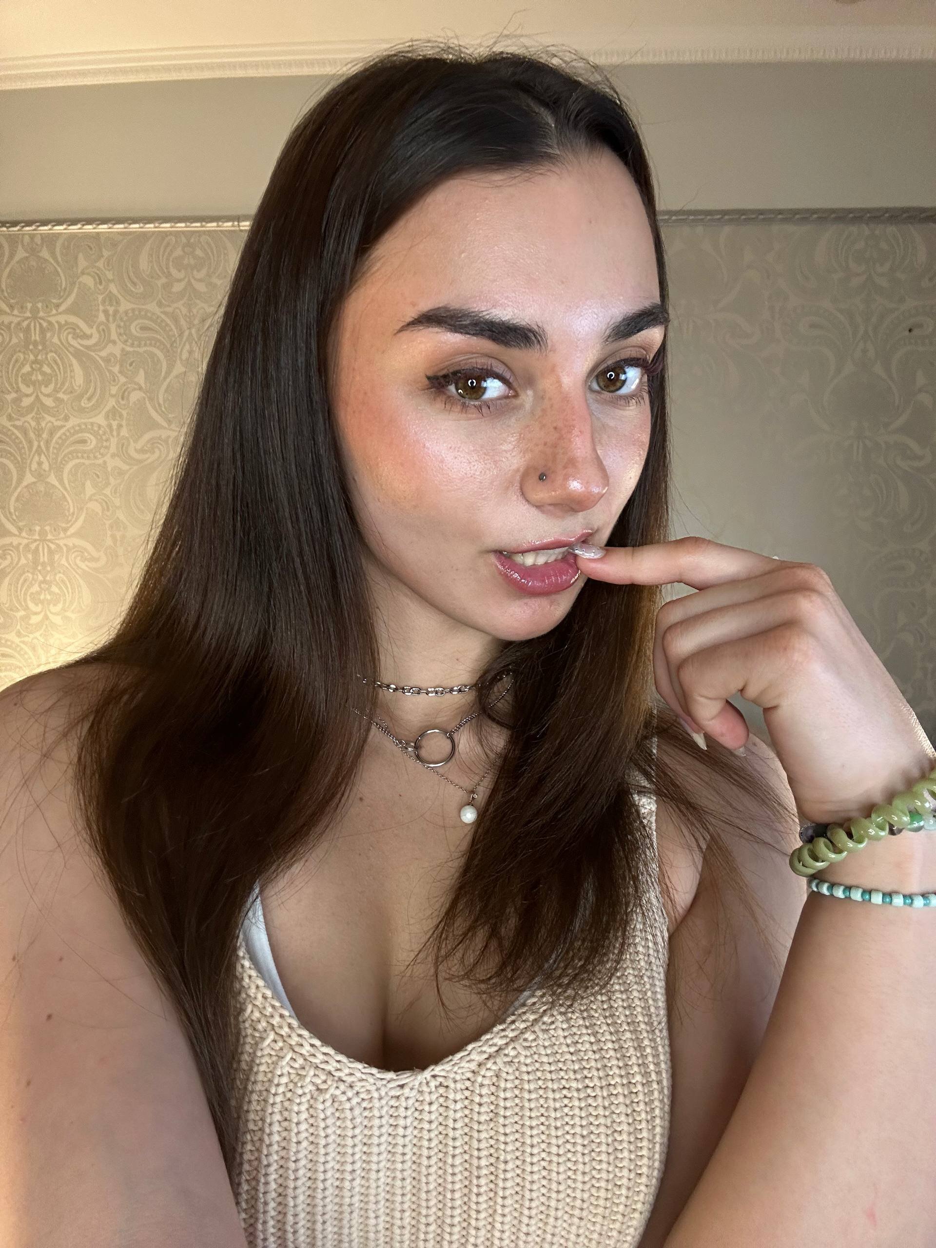 XXX Porn Photo of Nude MinnaShummon 7