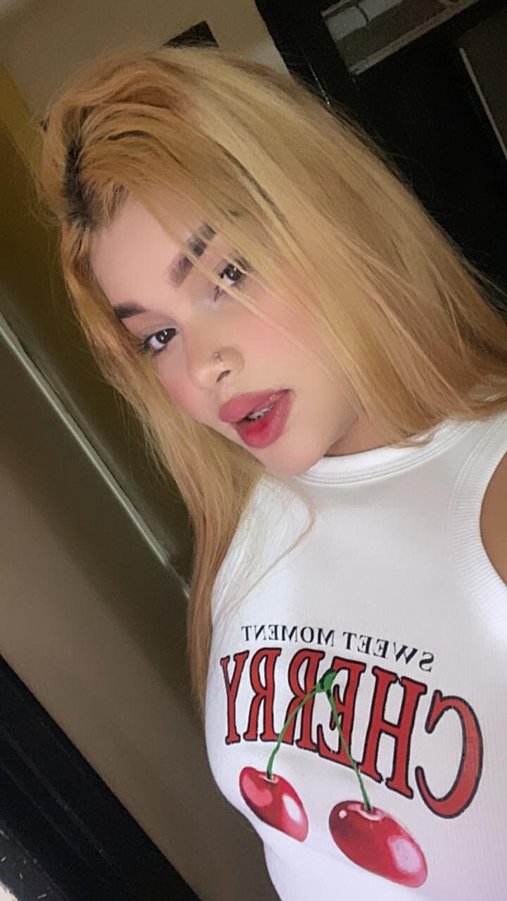XXX Porn Photo of Nude emi_savach 8