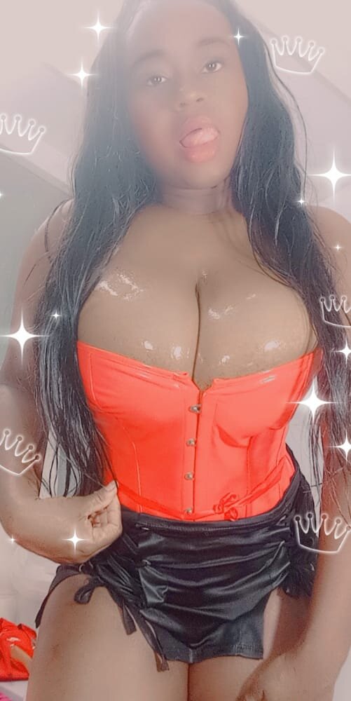 XXX Porn Photo of Nude AnnaiDiamond 2