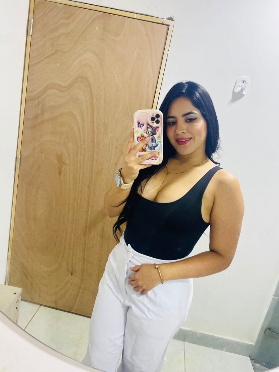 XXX Porn Photo of Nude angie_star_ 3