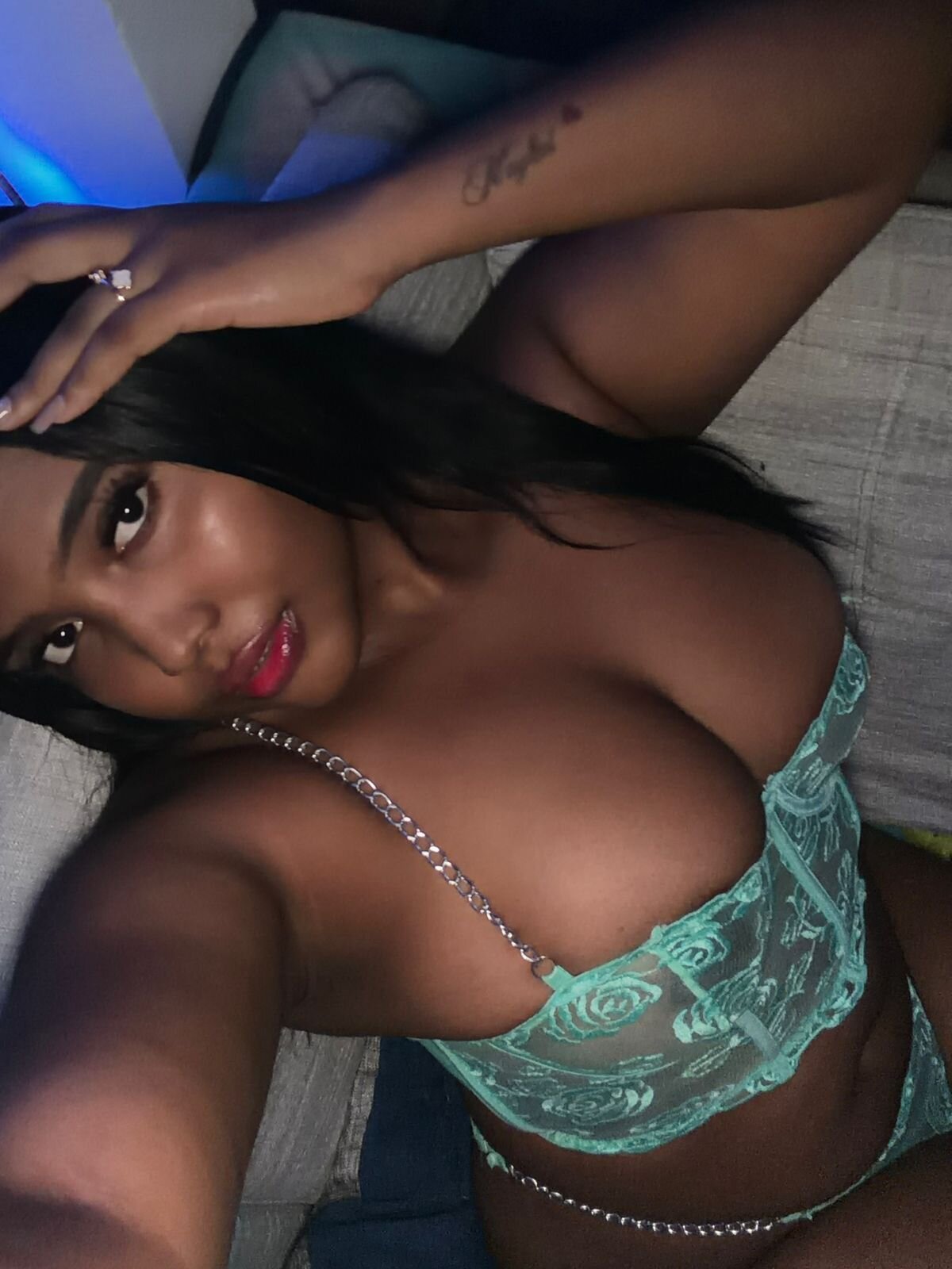 XXX Porn Photo of Nude CloeAusten 4
