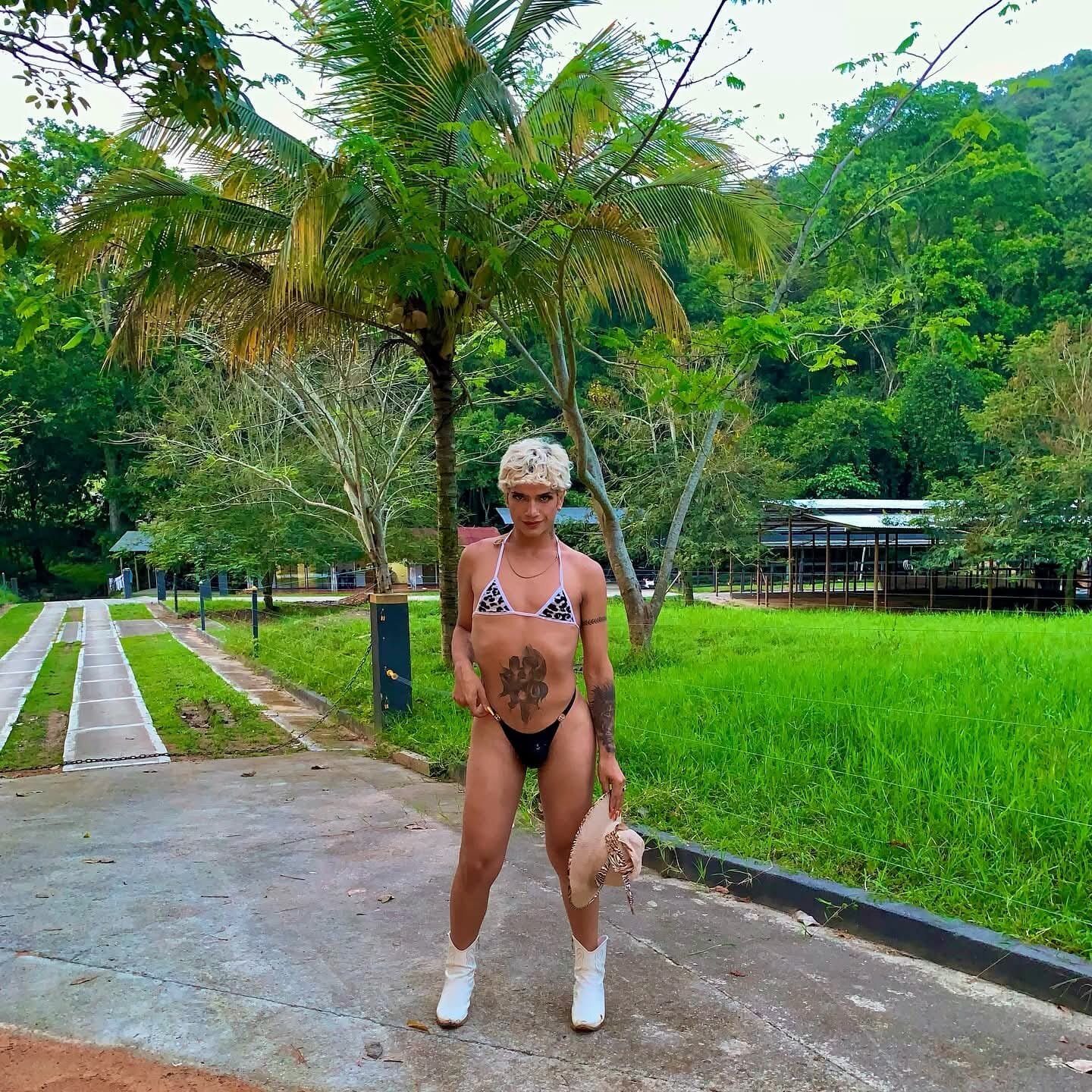 XXX Porn Photo of Nude georgina_ms 103