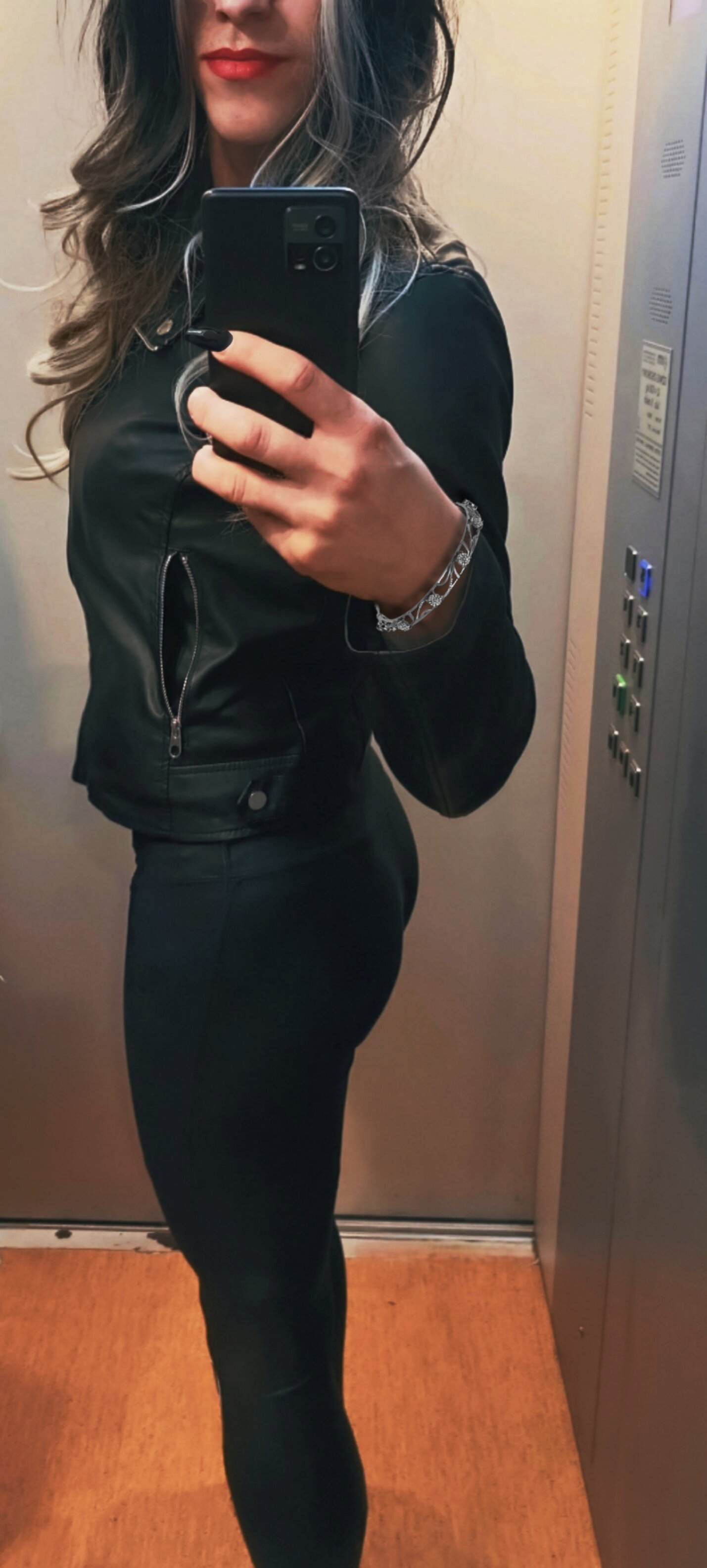 XXX Porn Photo of Nude xXLiSAx 8