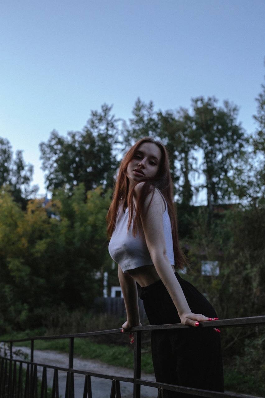XXX Porn Photo of Nude Kira__Sweet 3