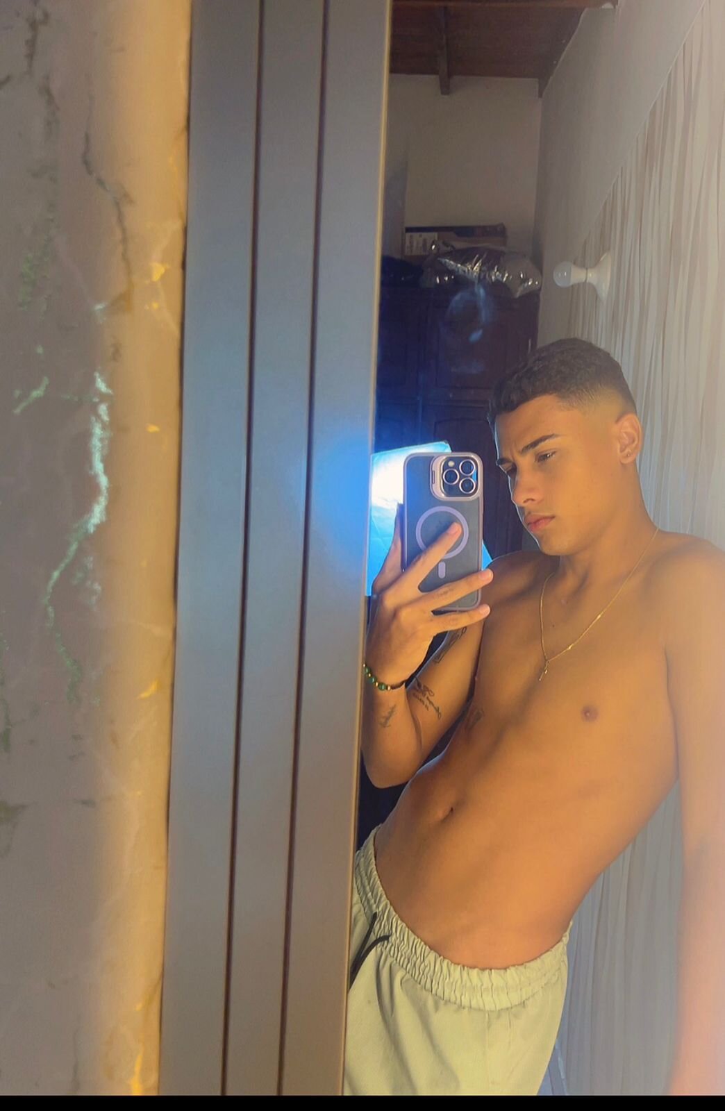 XXX Porn Photo of Nude Bigx_twink 7