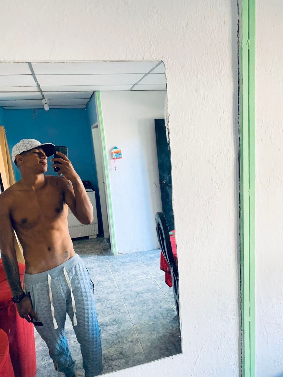 XXX Porn Photo of Nude mario_diazhot 1