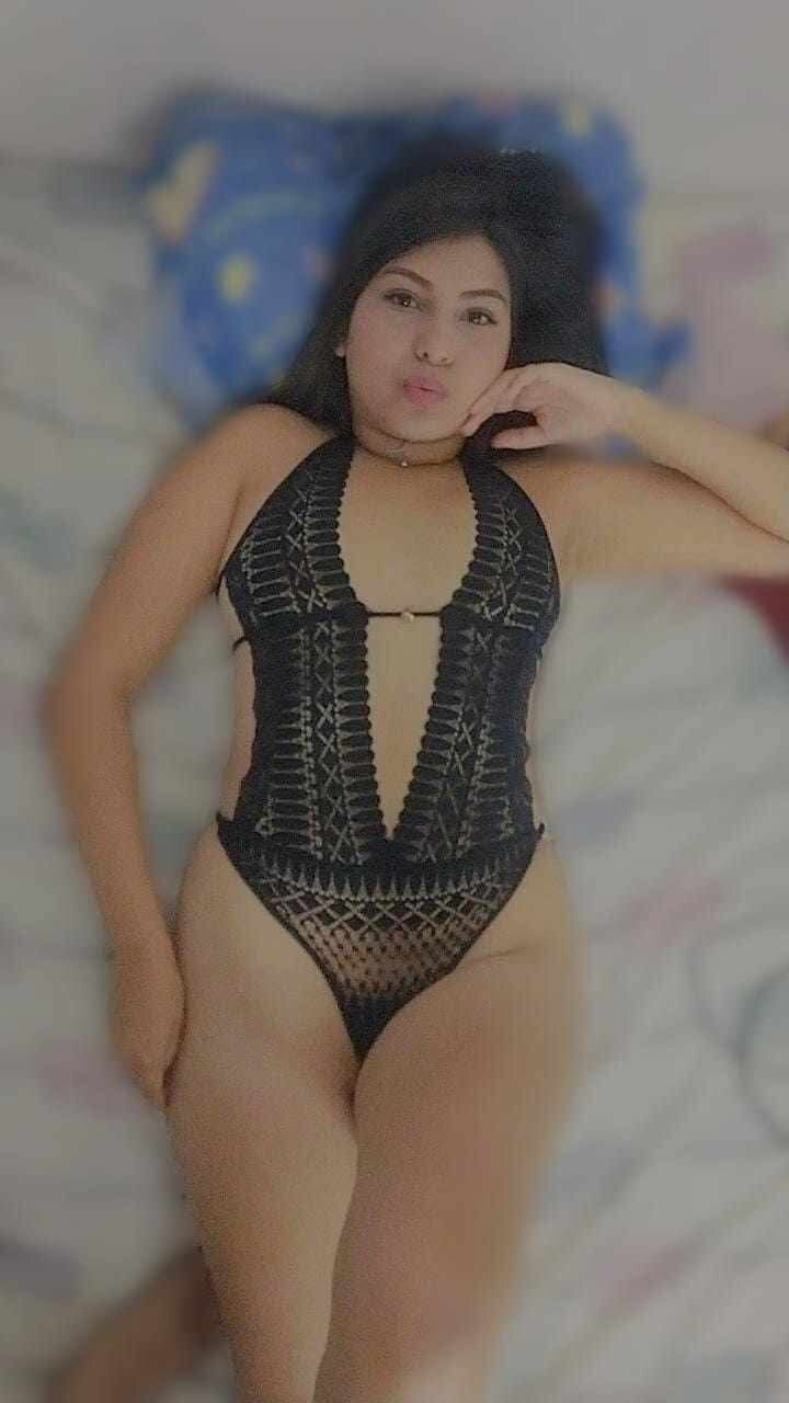 XXX Porn Photo of Nude SkinnySweets_Couple 3