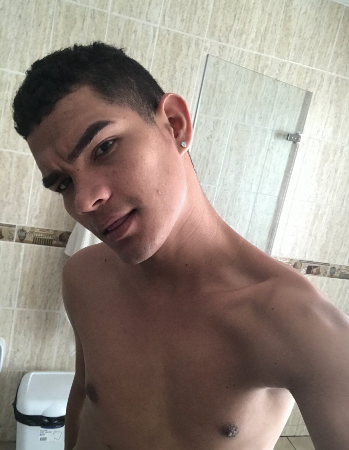 XXX Porn Photo of Nude jonathanguevo 6