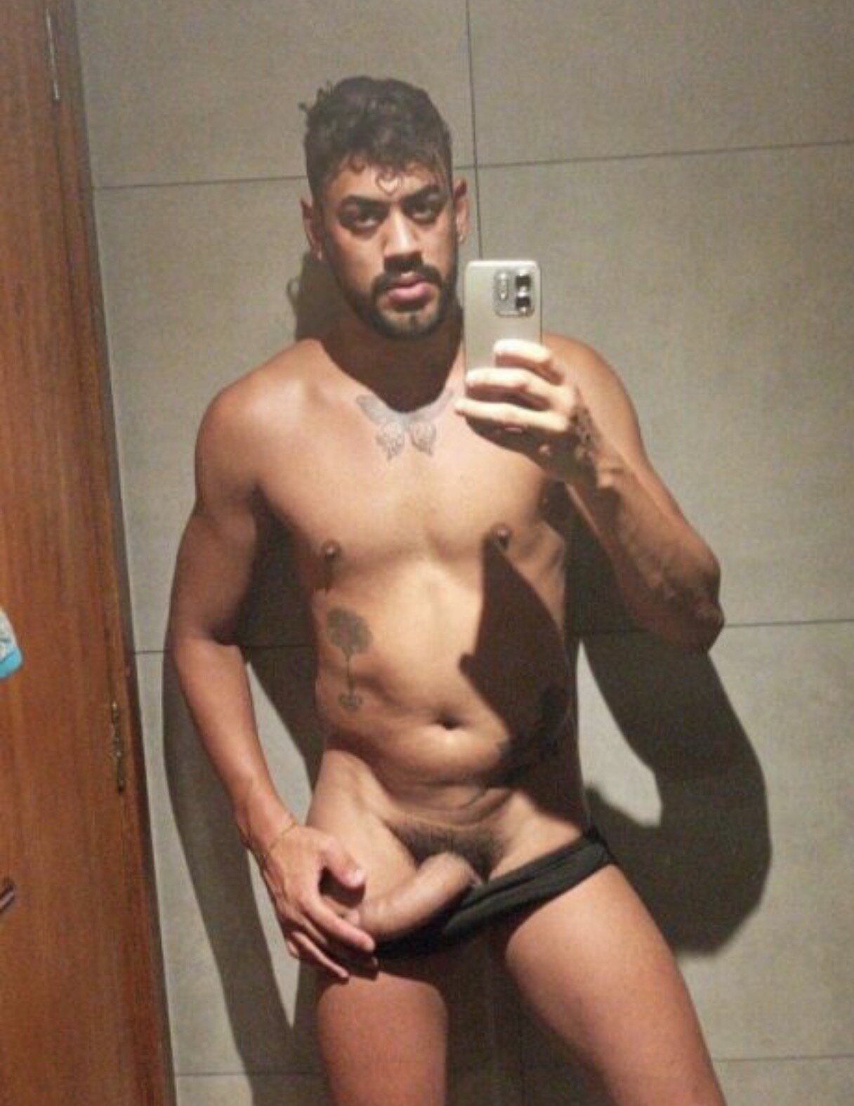 XXX Porn Photo of Nude XXLatinoActorr 3