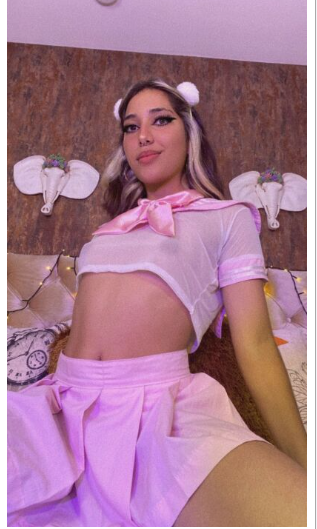 XXX Porn Photo of Nude LiaaTurner 33