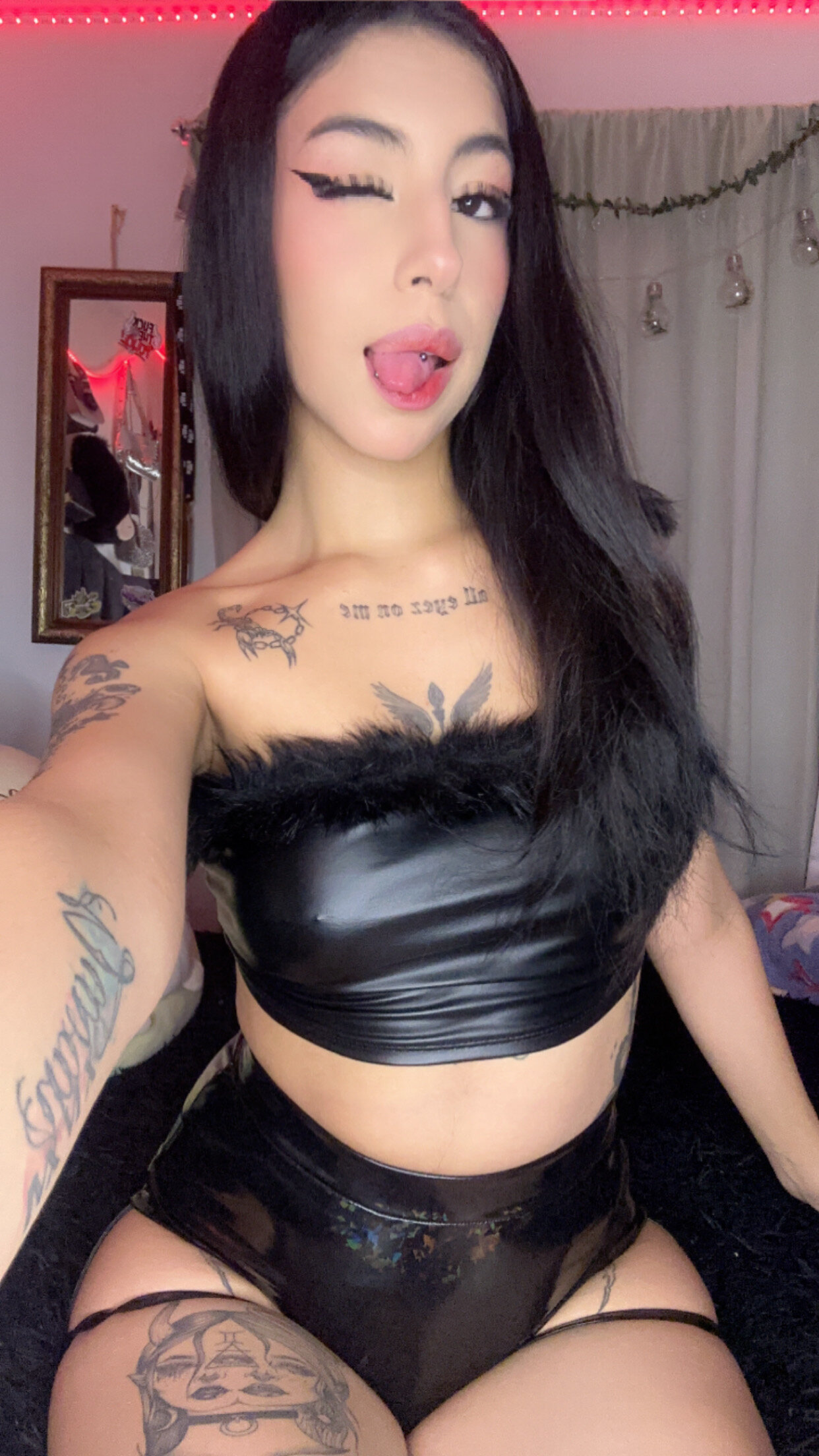 XXX Porn Photo of Nude Kendramillerr_1 11