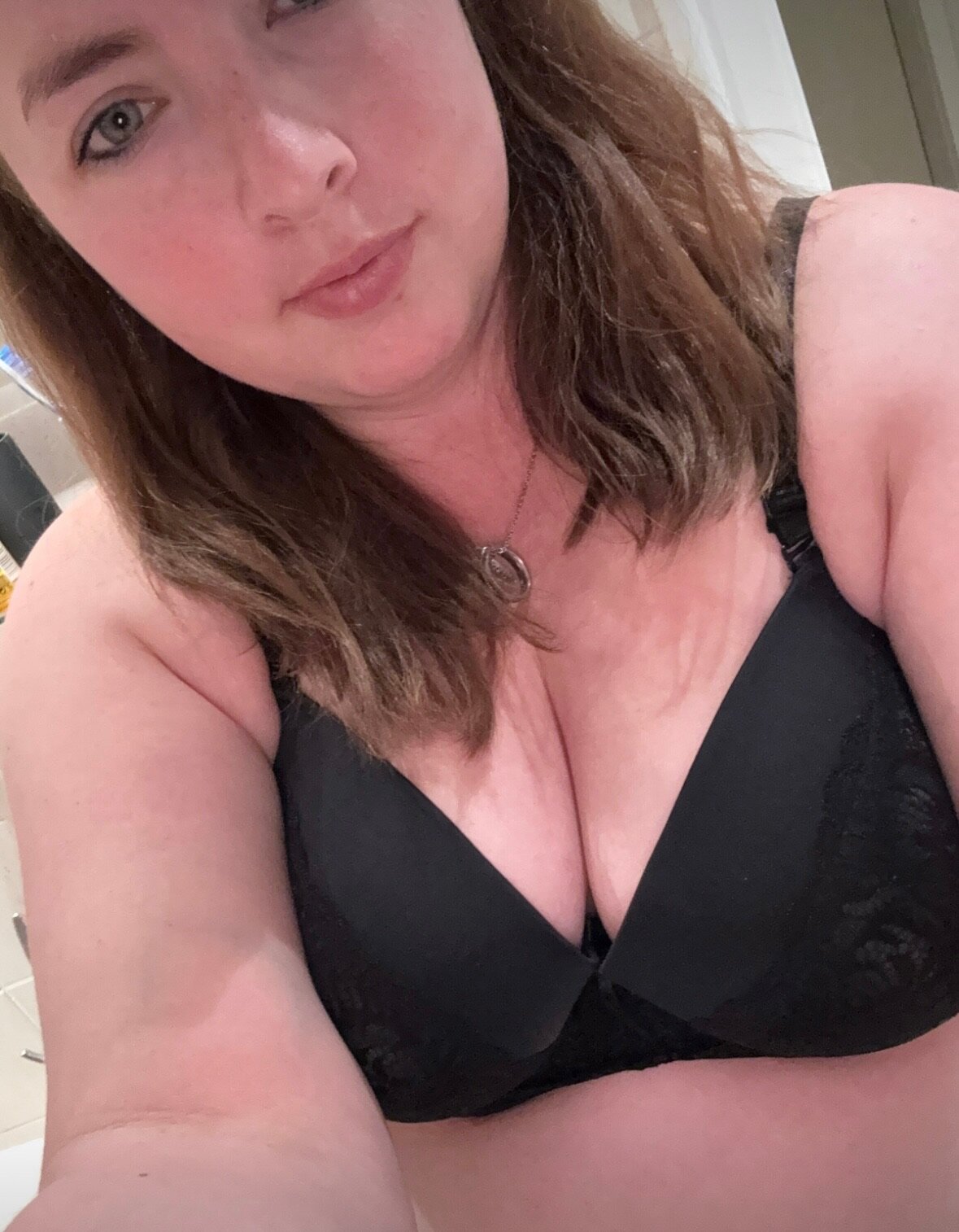 XXX Porn Photo of Nude SexyBruenette 9
