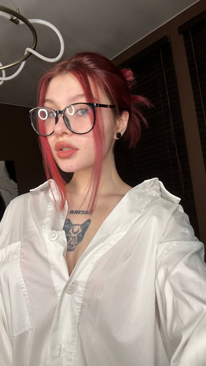 XXX Porn Photo of Nude RinaCarter 3