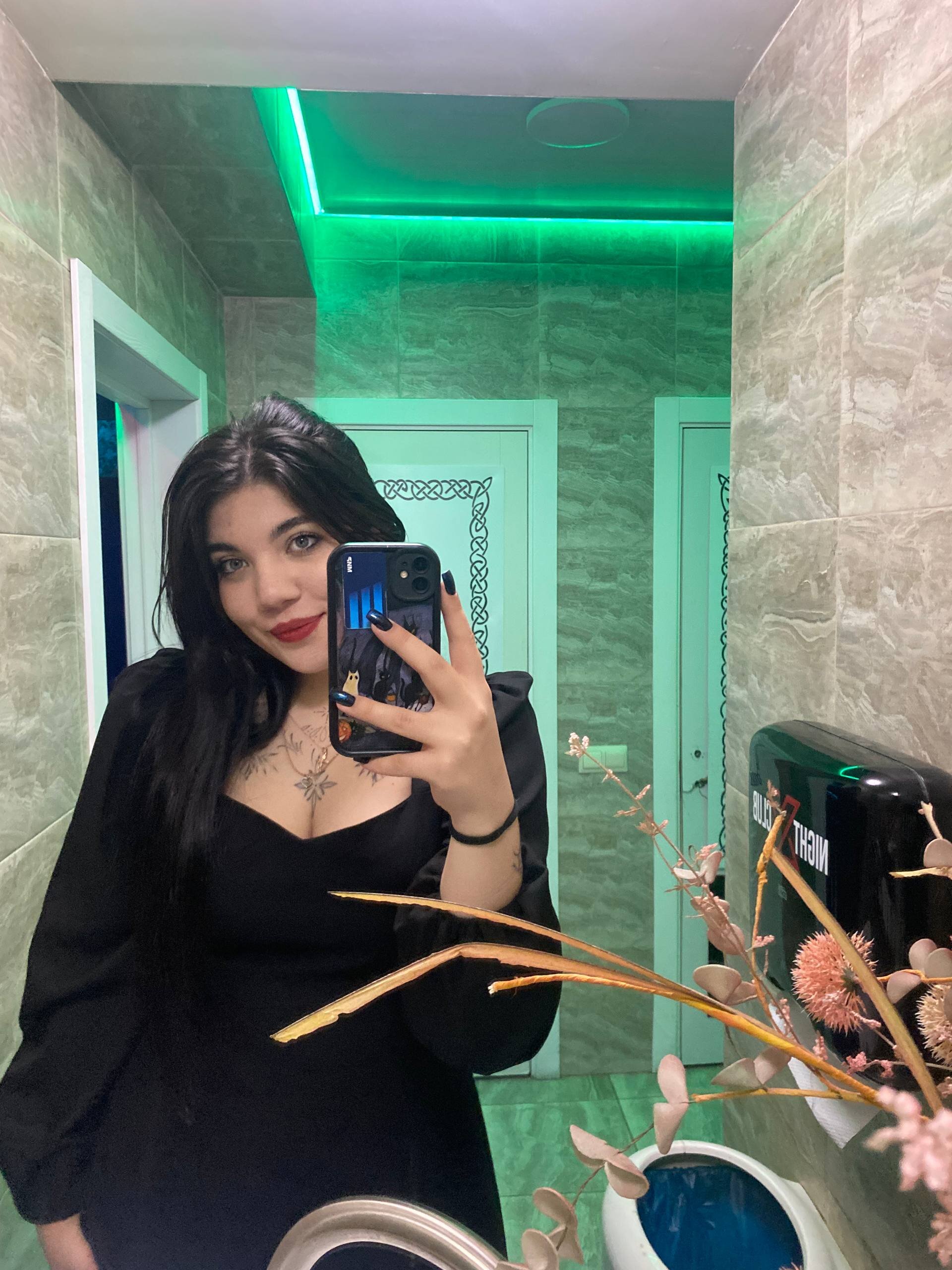 XXX Porn Photo of Nude FreyaFondness 1